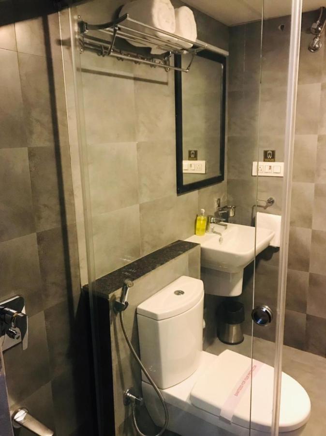 Banzai Rooms Nászik Kültér fotó