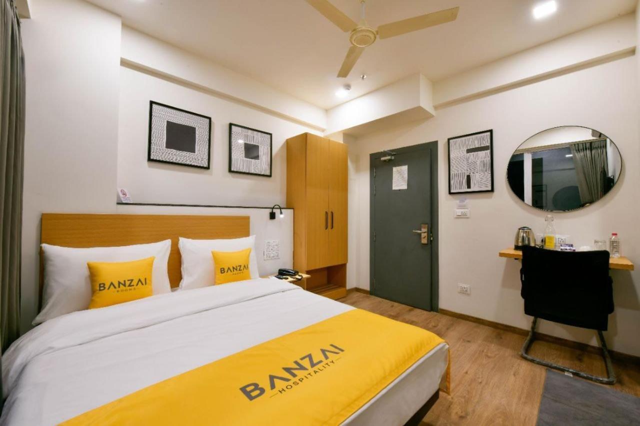 Banzai Rooms Nászik Kültér fotó