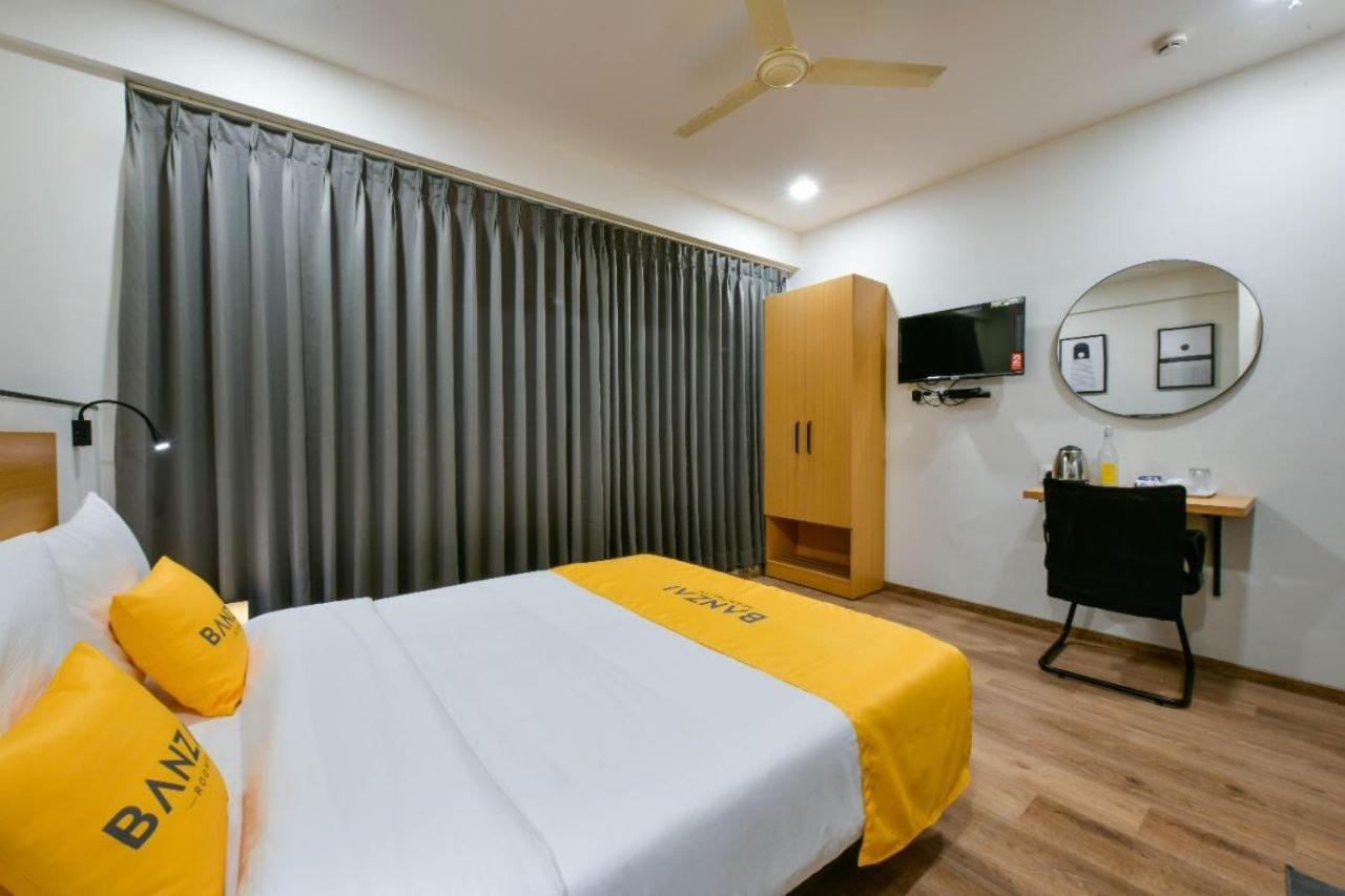 Banzai Rooms Nászik Kültér fotó