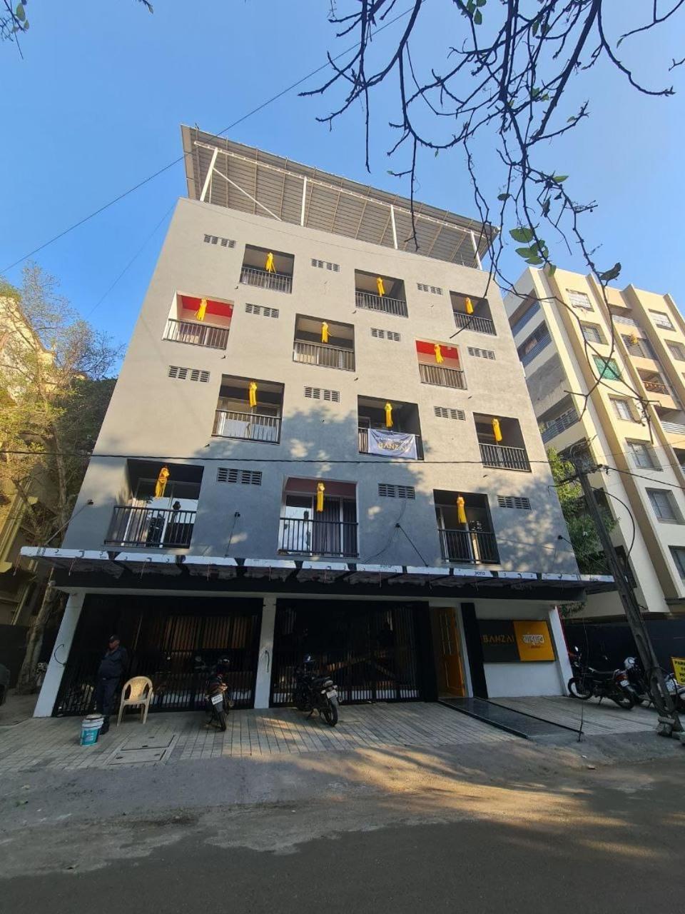 Banzai Rooms Nászik Kültér fotó
