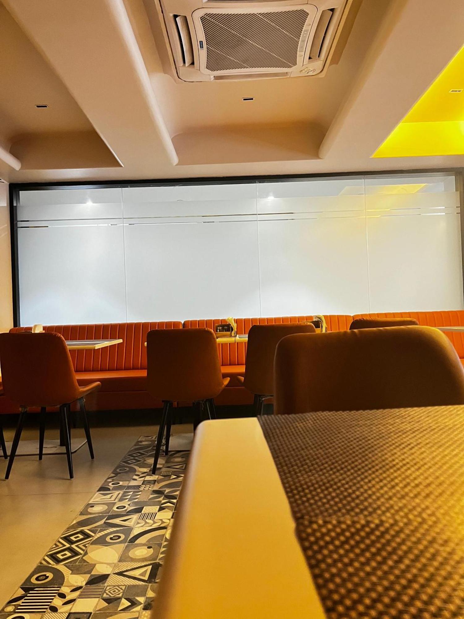 Banzai Rooms Nászik Kültér fotó